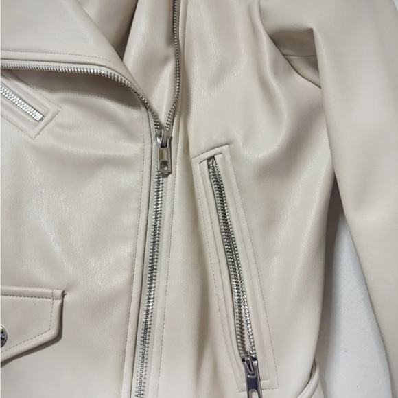 Zara Women's Light Beige Faux Motorcycle Leather Jacket - Picture 4 of 9
